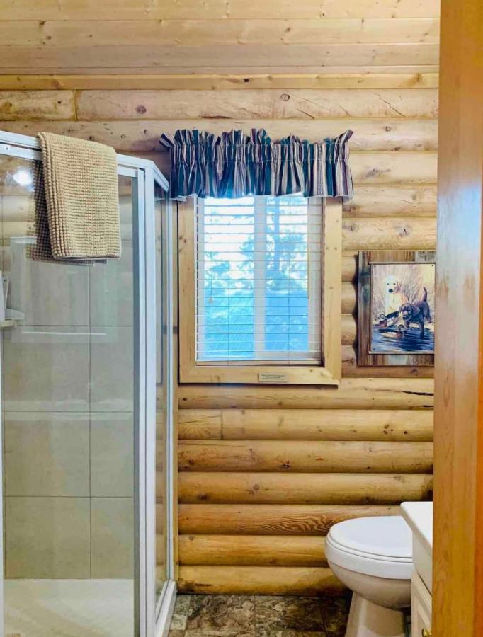 Adventure Awaits 3King Bed,2Bath Log Cabin In Heart Of Duck Creek Village! Екстер'єр фото